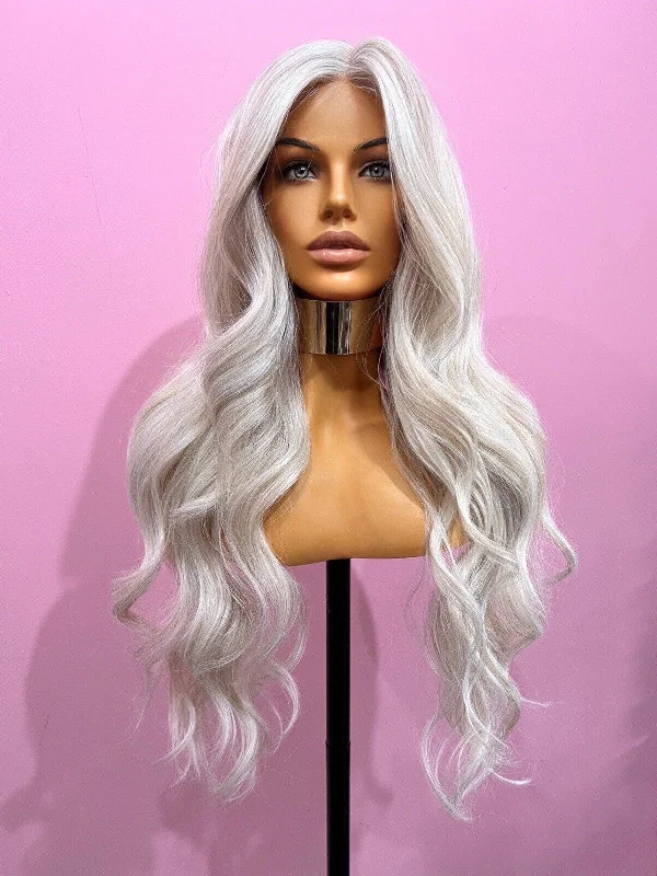 Colored wig with a 150 - density for a full and thick appearanceCurly Lace Front  Silver Wig  Grey Lightweight Natural Wig