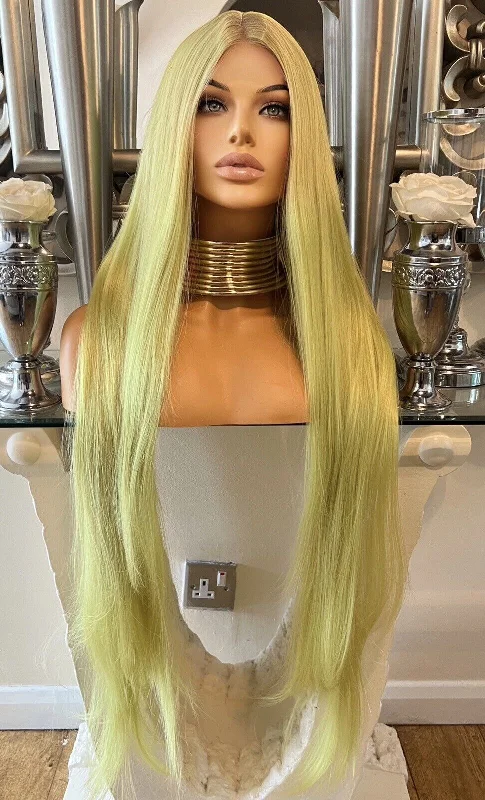 Colored wig with a silver - grey color for a trendy and cool - toned lookHot summer Yellow