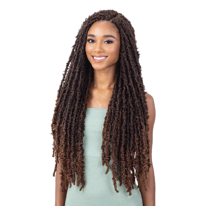 Long - length braided wigs for a glamorous and voluminous styleFreetress Synthetic Crochet Braids - Butterfly Loc 24"