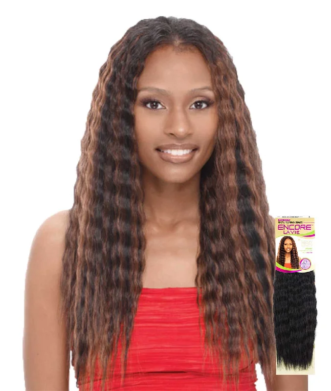 Braided wigs with a 180 - density for a full and thick appearanceJanet Encore La Vie - Super French Weave