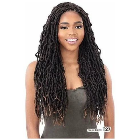 Braided wigs with a 180 - density for a full and thick appearanceModel Model Synthetic Braids - 3X Jamaican Loc 20"