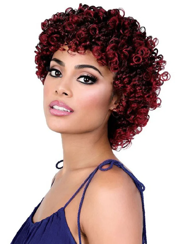 Short wig with a wavy texture for a beachy and relaxed lookBeshe Hair Premium Wig - NOKIA