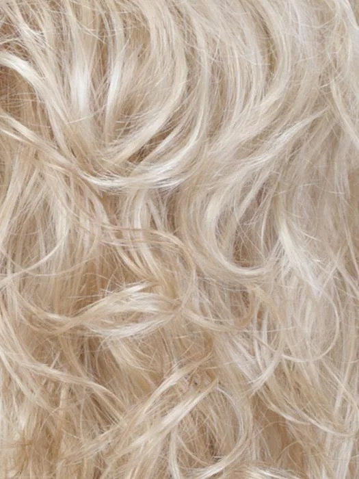 R16/100 | Honey Blonde with Platinum Blonde