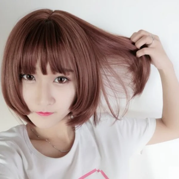 Layered short wig to add volume and dimensionCute wave head short wig YV42006