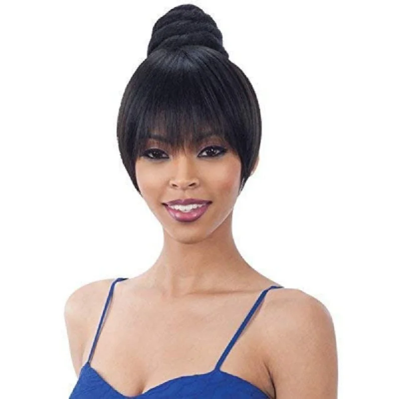 High - volume ponytails for a bold and glamorous appearanceFreetress Equal Bun & Bang 2PCS - Swirl Bun Bang