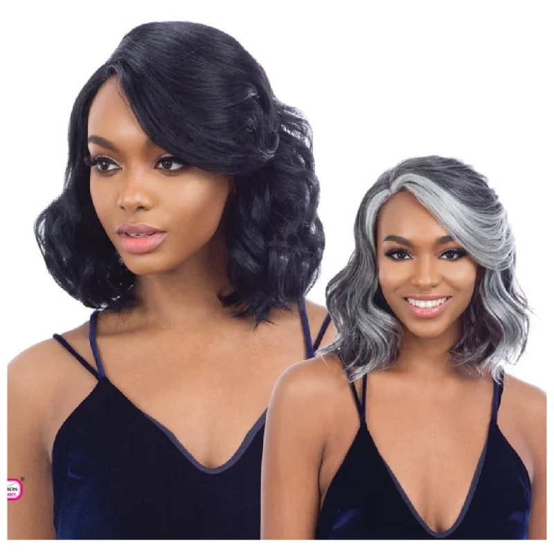 Petite short wig designed for a more delicate frameFreetress Equal Synthetic Silver Star Lace Part Wig - SS 03