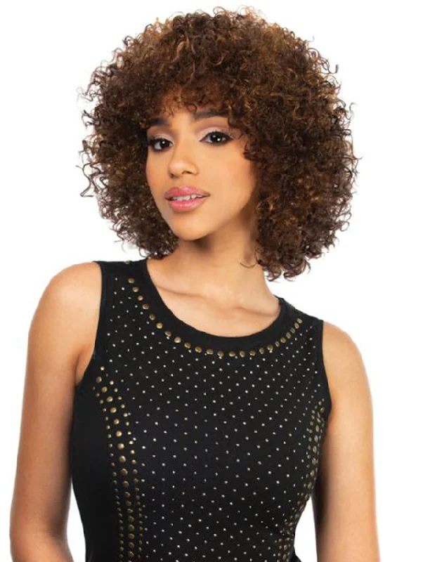 Layered short wig to add volume and dimensionHarlem 125 GoGo Time Premium Fiber Wig - GGT01