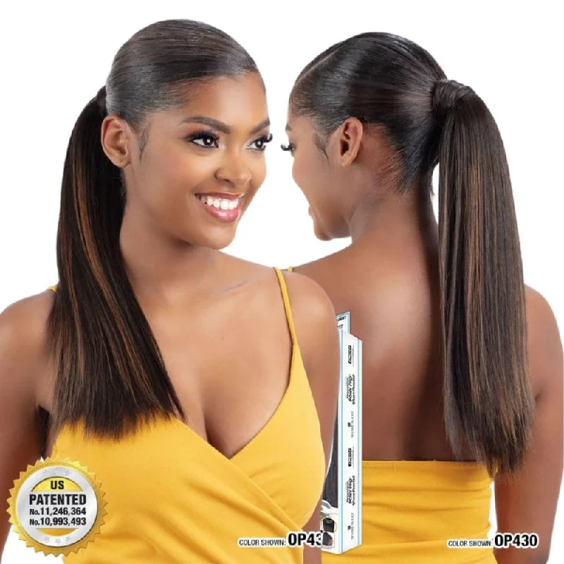 Ponytails with a middle - part for a classic and elegant styleOrganique Pony Pro Weave Ponytail - Sleek St 18"