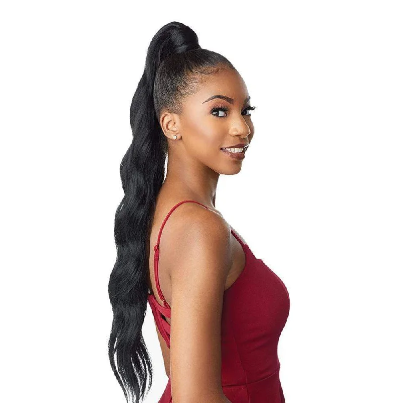 High - volume ponytails for a bold and glamorous appearanceSensationnel Instant Wrap Ponytail - Loose Wave 30"