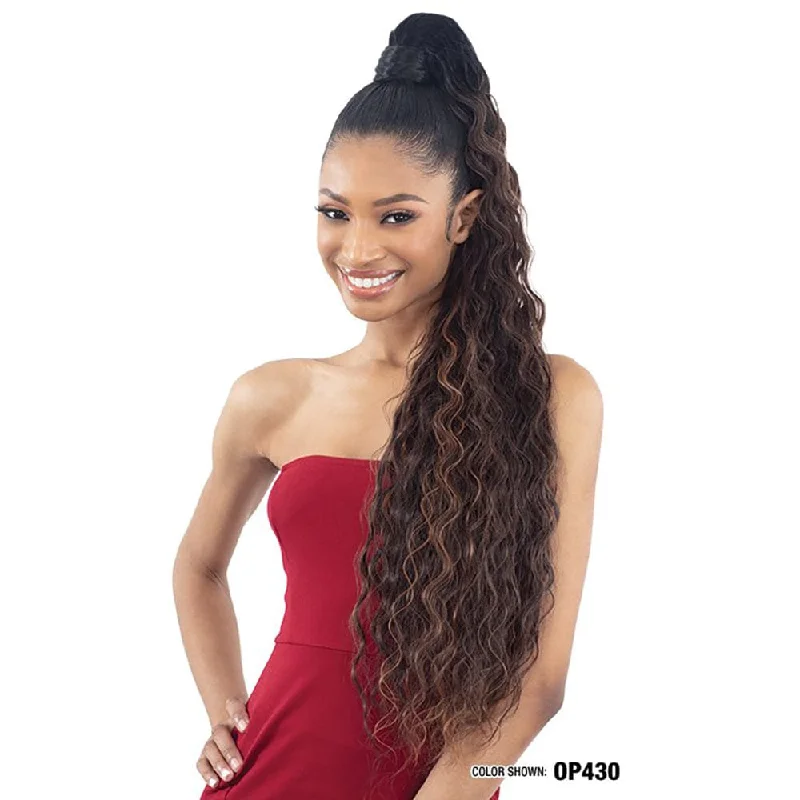 Blonde - colored ponytails for a sun - kissed and trendy lookWrap-Around Ponytail - Organique Pony Pro - Crimped 36"