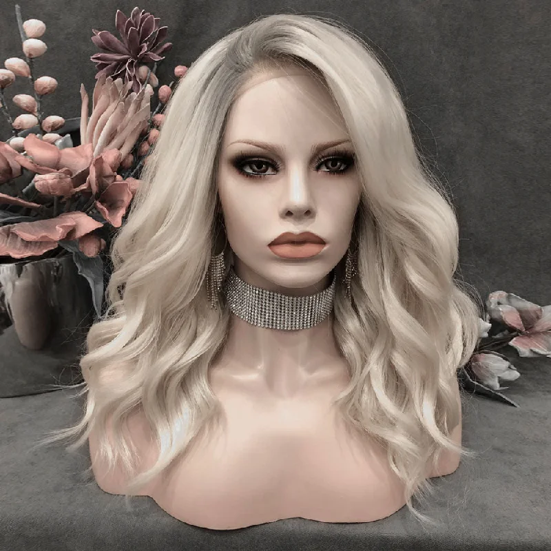 Medium - length wig with a straight texture for a sleek and modern lookHARPER PURE DIAMOND