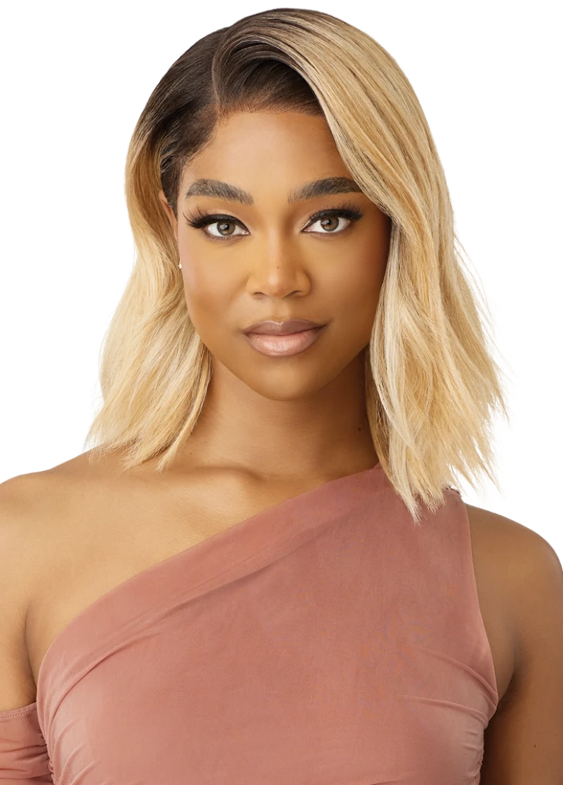 Medium - length wig with a silk - base cap for a comfortable and smooth feelOutre Melted Hairline Glueless HD Lace Front Wig ADELINA