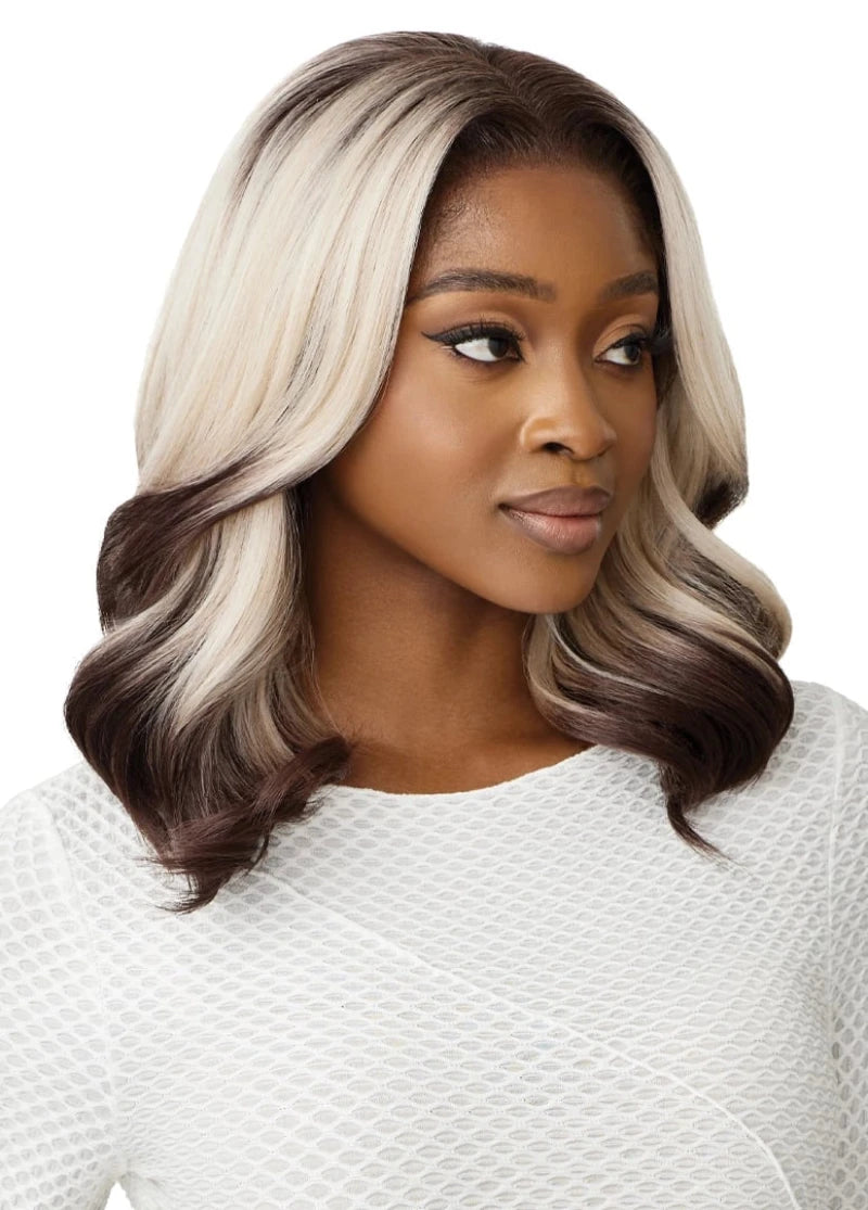 Medium - length wig with a side - part for a more flattering lookOutre Perfect Hairline Glueless Hand-Tied 13x4 HD Lace Front Wig MALIBU