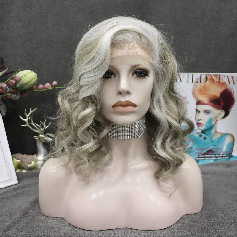 Medium - length wig with a natural - looking root for a more realistic lookQUINN MOONSHINE